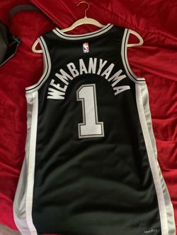 Wembanyama jersey