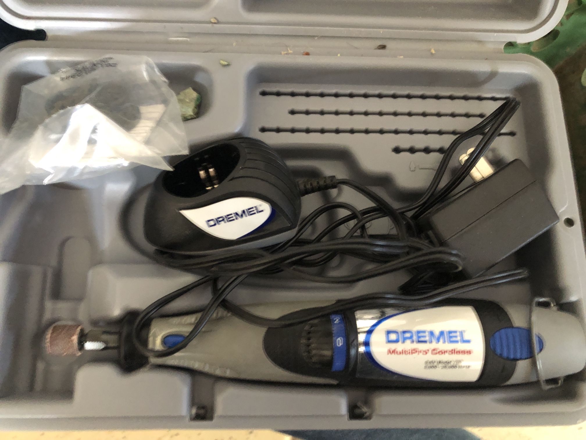 DREMEL MultiPro Cordless 9.6 V ROTARY TOOL KIT 780 0 25 for Sale in Queen Creek AZ OfferUp