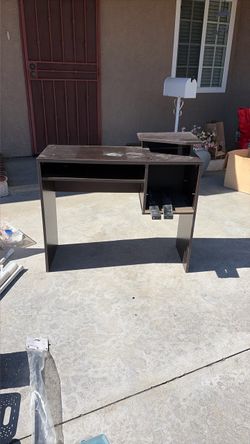 Dark Brown Computer Desk with Keyboard Tray