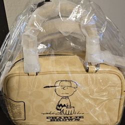 Coach X Peanuts Crossbody Bag Charlie Brown 