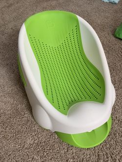 Infant bathtub