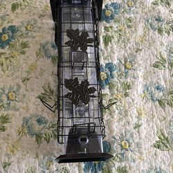 Comedero Para Pajaros De Metal Solo Efectivo