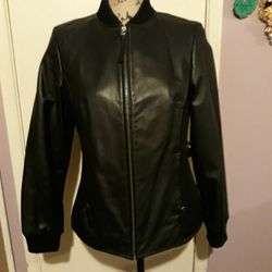 Women's leather jacket medium