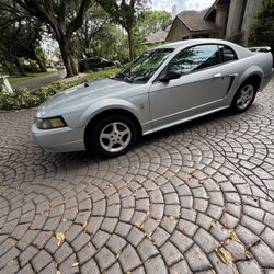 2001 Ford Mustang