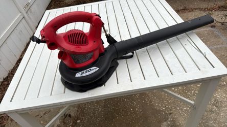 Black-N-Decker  Powerful 230 Mph Blower