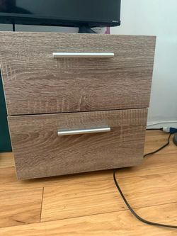 2 identical night stands