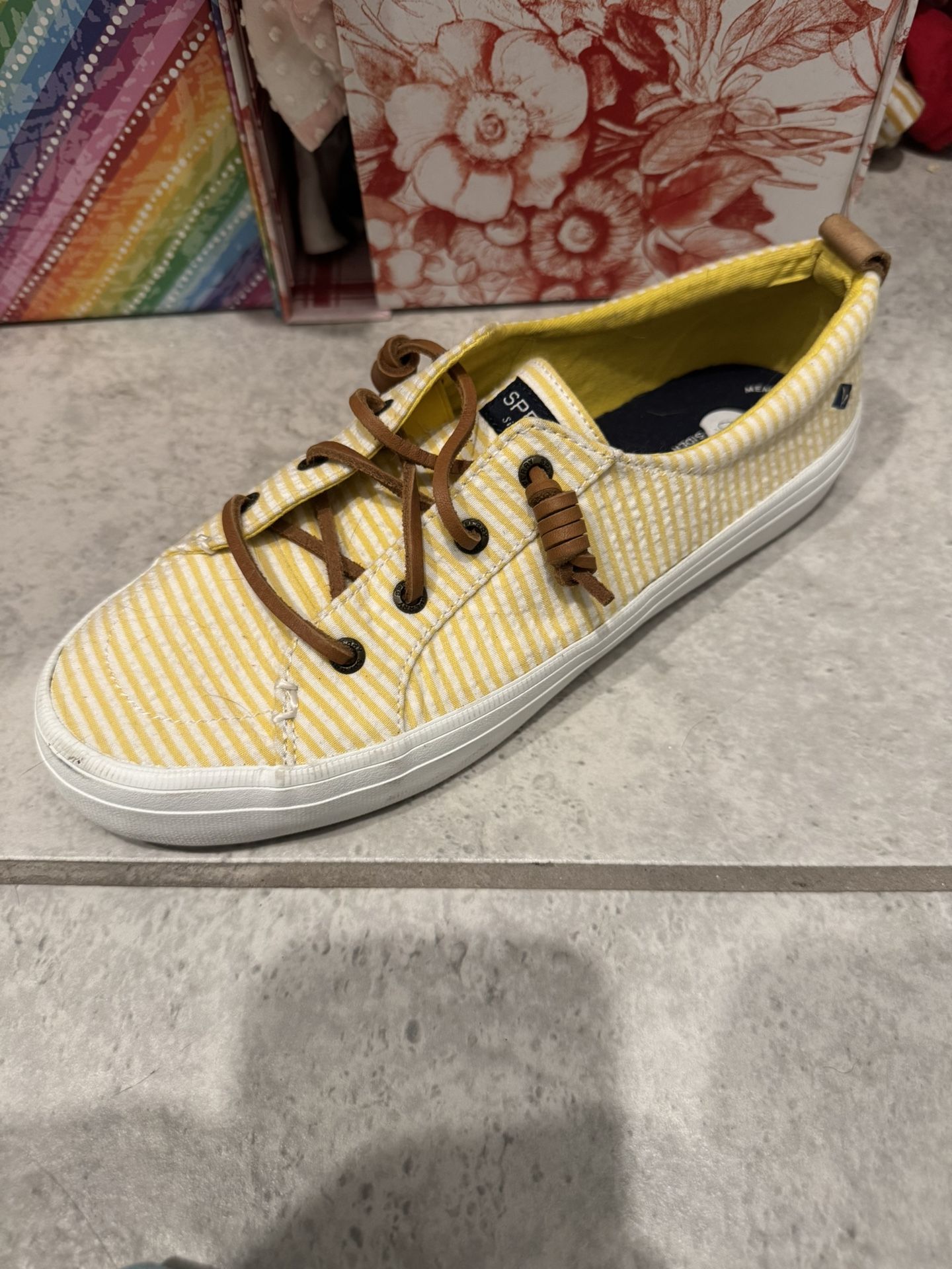 Woman’s Shoes (NEW)