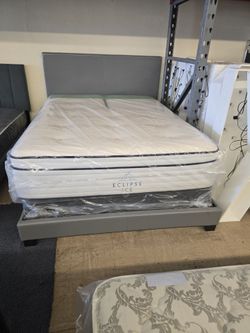 QUEEN  PILLOW TOP MATTRESS. (Retail price $1,199)
