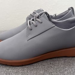 Ponto gray lace-up shoes with gum sole
