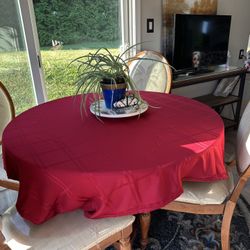Elegant Dining Table And Chair Set