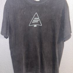 Large 90’s alien invasion t.