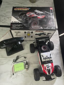 RC Crawler Car – Never Used