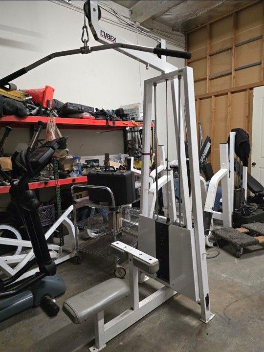 Cybex lat pull down commercial gym equipment exercise fitness machine