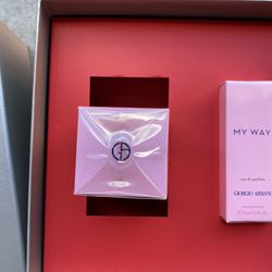 Giorgio Armani Gift Set Women’s “My Way” Perfume 3oz With Travel 0.5oz Thumbnail