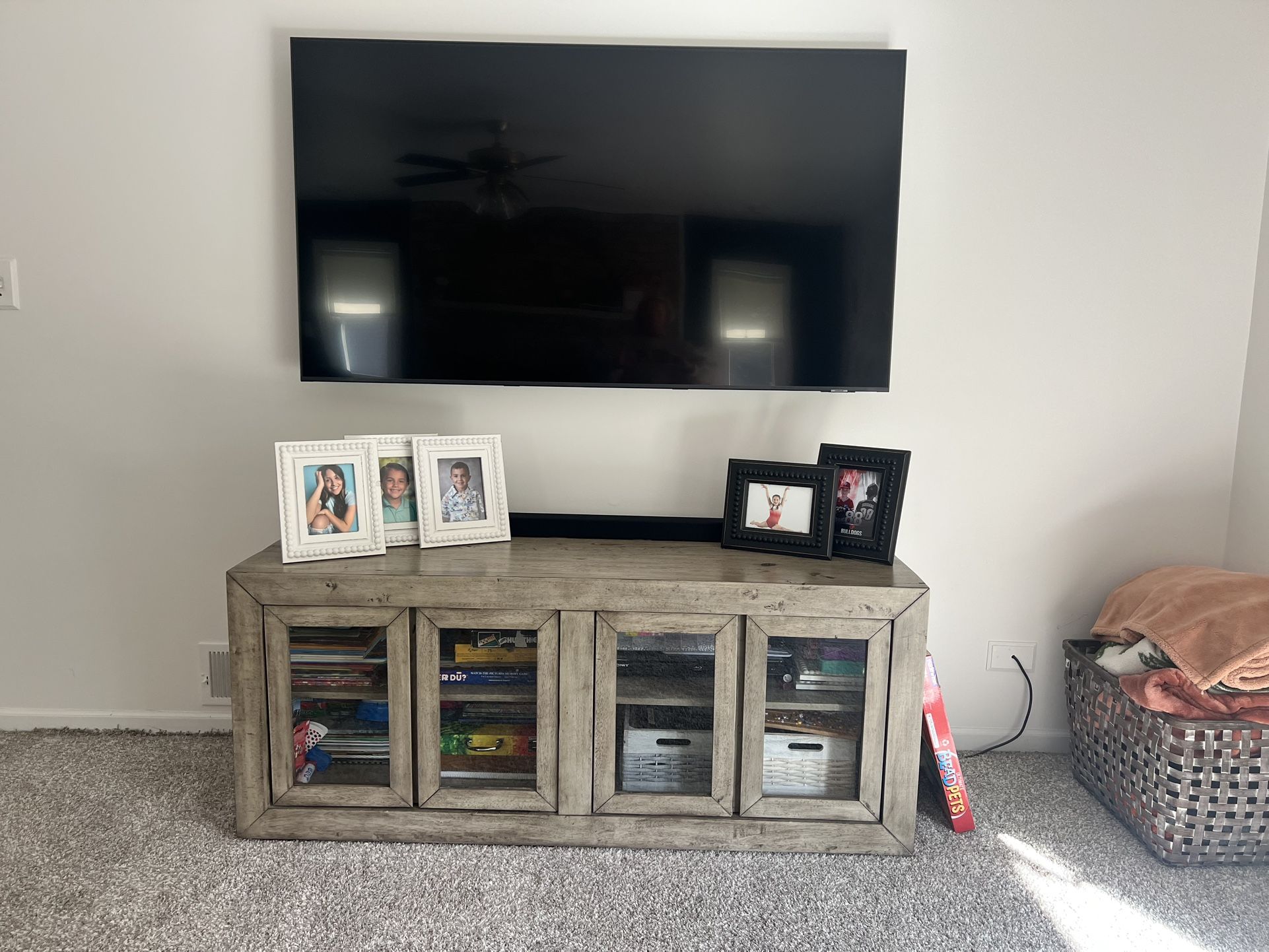 TV Console / Cabinet