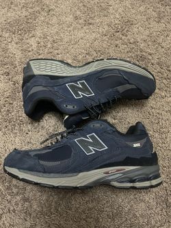 New Balance 2002R