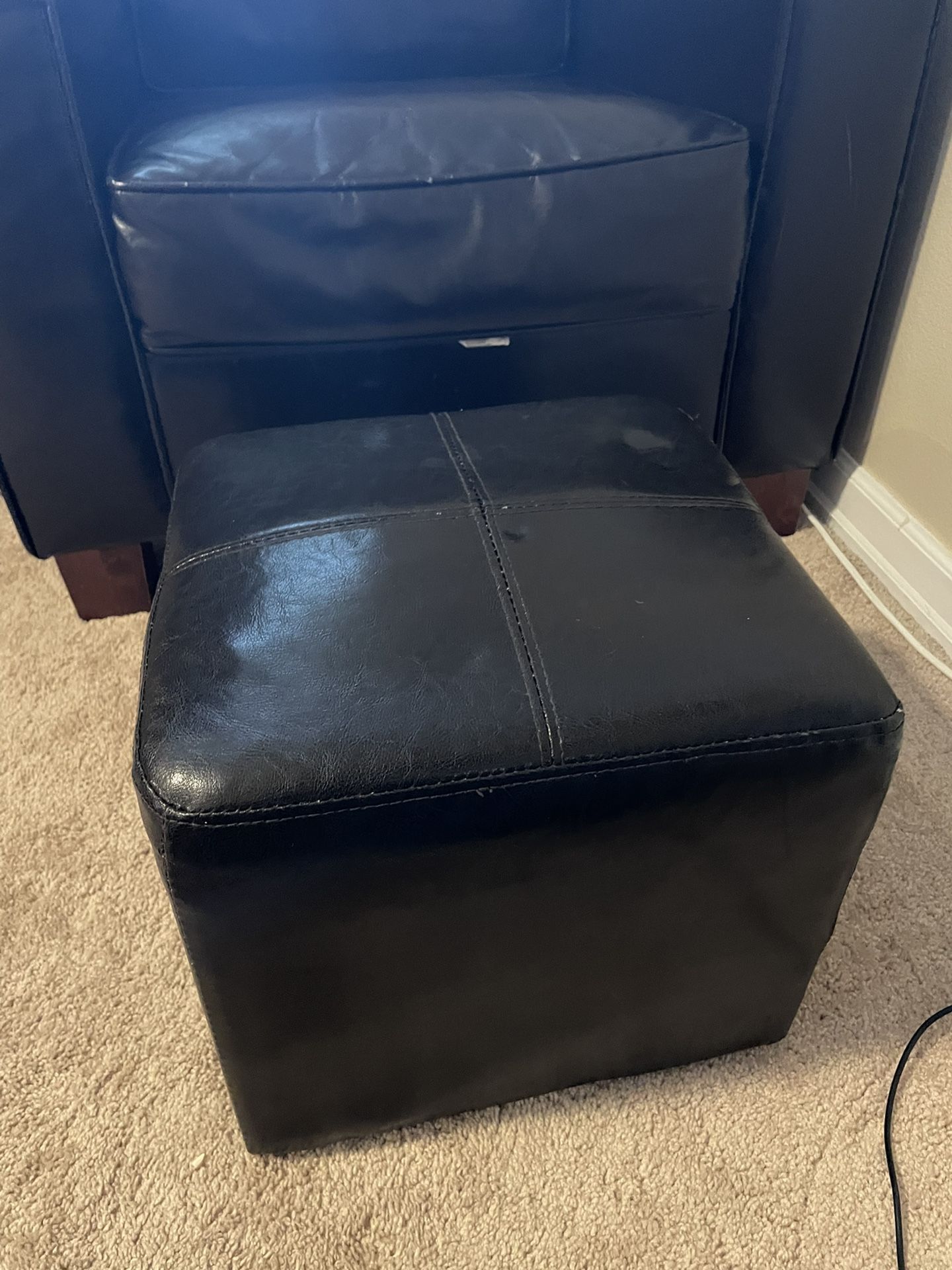 Small Chair/Couch 