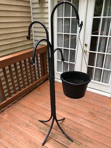 Metal hanging plant stand