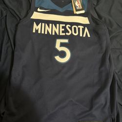 Anthony Edward’s Jersey