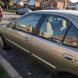 Nissan 2004 