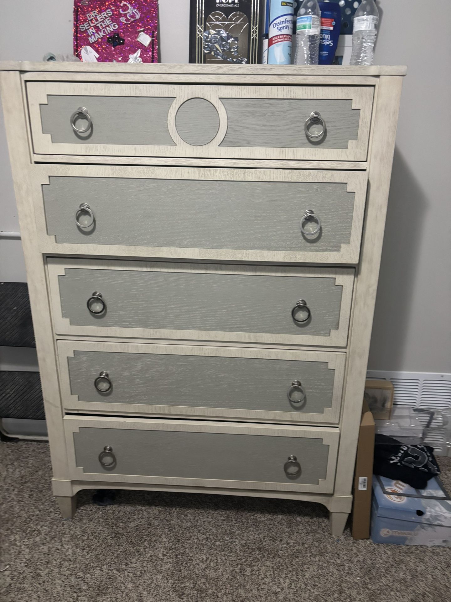 Queen size bedroom Set