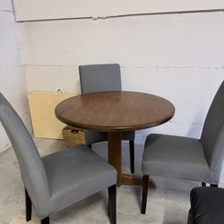 Solid wood dinette table