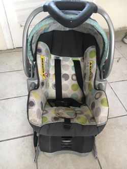 Baby car seat with base
