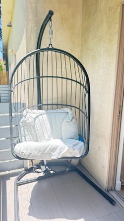 Free swing chair