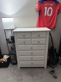 White 8 Drawer Dresser 