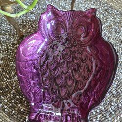 VINTAGE/ANTIQUE GLASS OWL DISH SHAPED 