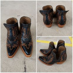 Ariat Dixie Western booties
