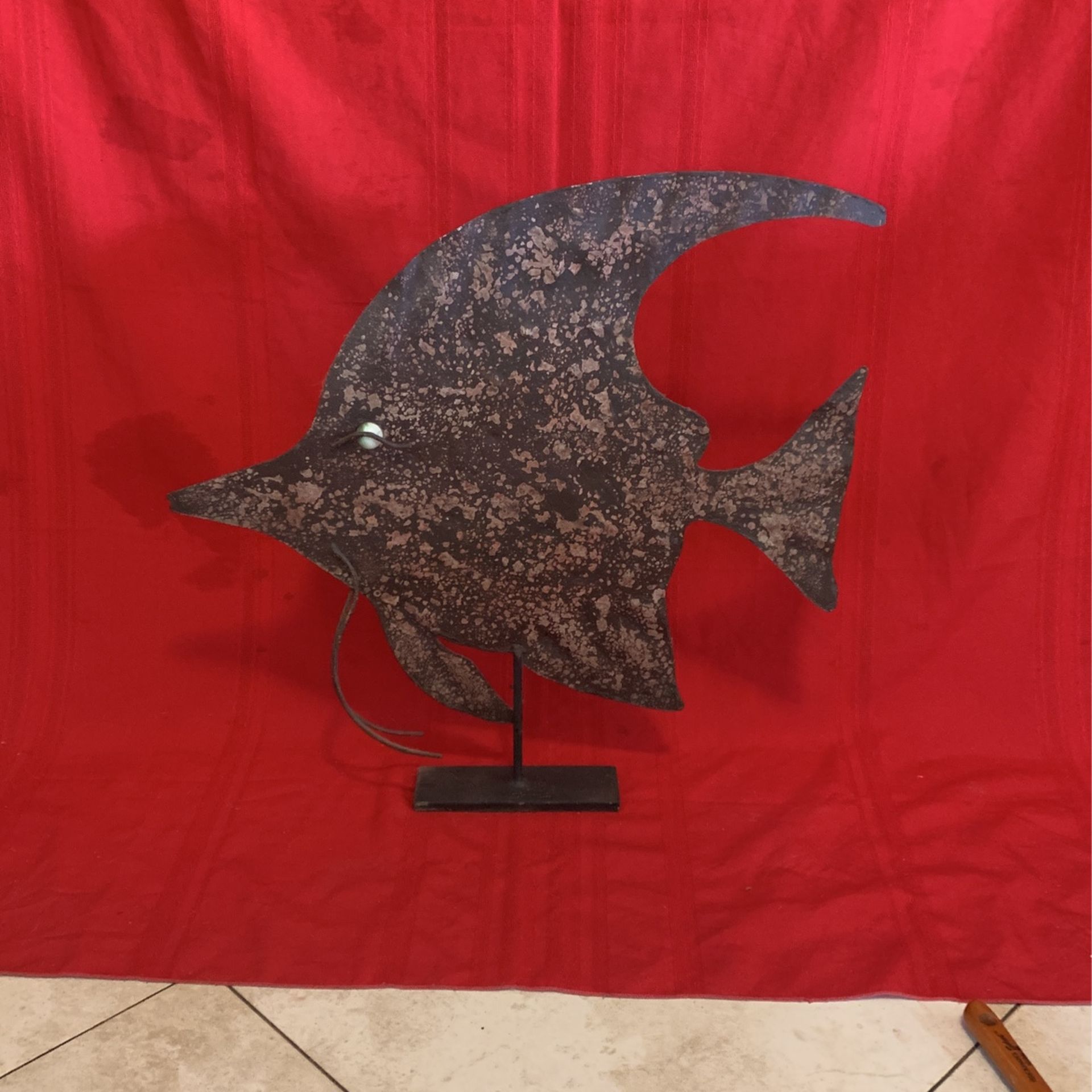 Tropical Ángel Fish, Iron Metal & Glass Eye