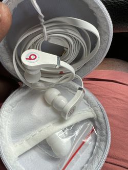 ❤️beats By Dre Ear Buds Not Wireless💙