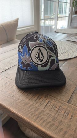 Volcum hat