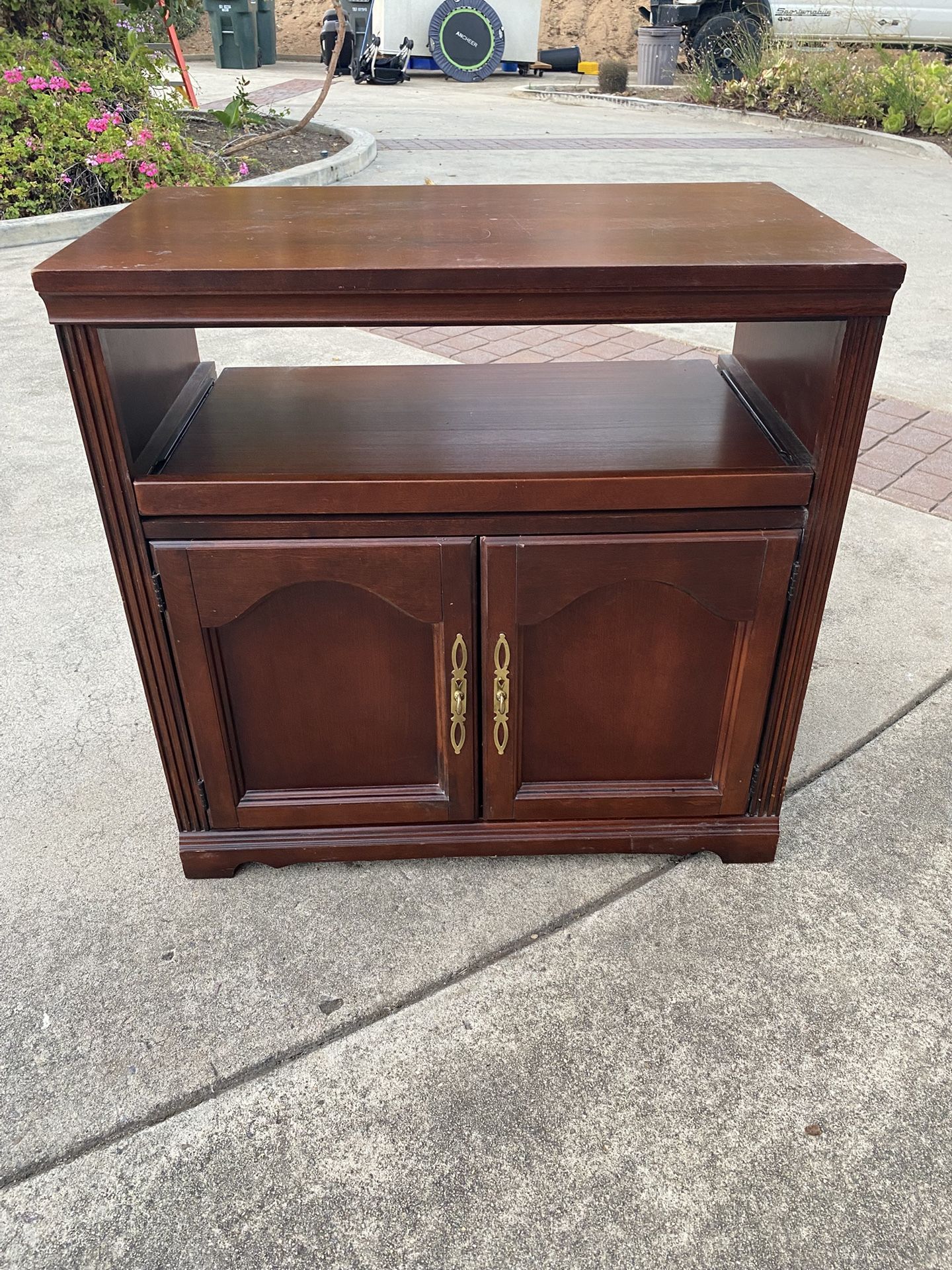 Cabinet / End Table
