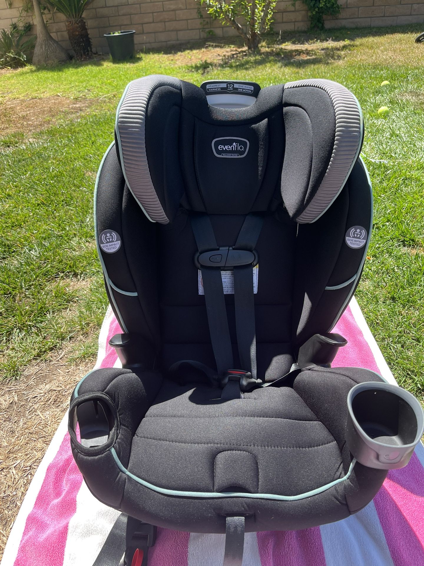 Evenflo 4 In 1 Car seat