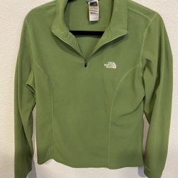 The North Face Women Large 1/4 Zip Mock Neck 