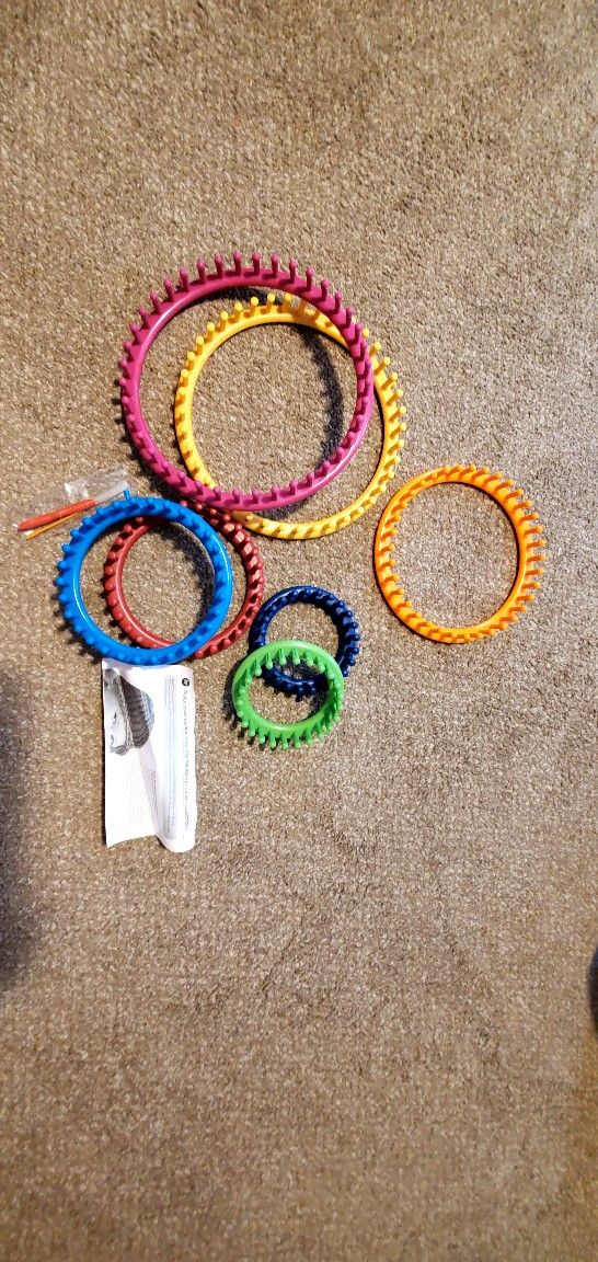 Loom Knitting Kit