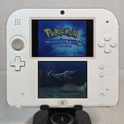 Nintendo 2DS in White And Red