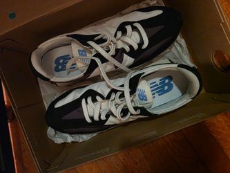 New Balance 327 Sneakers Black and White