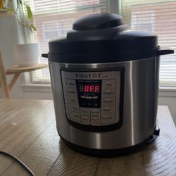 Instant Pot Cooker