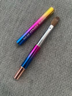 Acrylic nail brush / nail technician