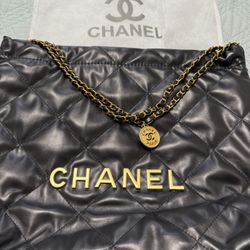 Chanel - Authentic bag