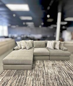 Gray Deep Seat Fabric Modular Sectional Sofa W/ Chaise