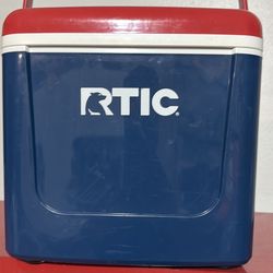 8 QT  ROAD TRIP COOLER