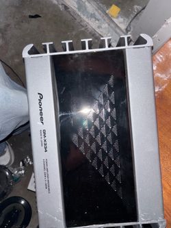 amplifiers and car speakers with a subwoofer