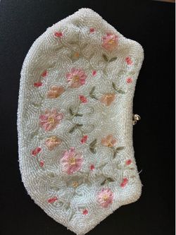 Beautiful clutch Vintage. Made in Belgium.