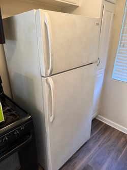 Fridge (Free)