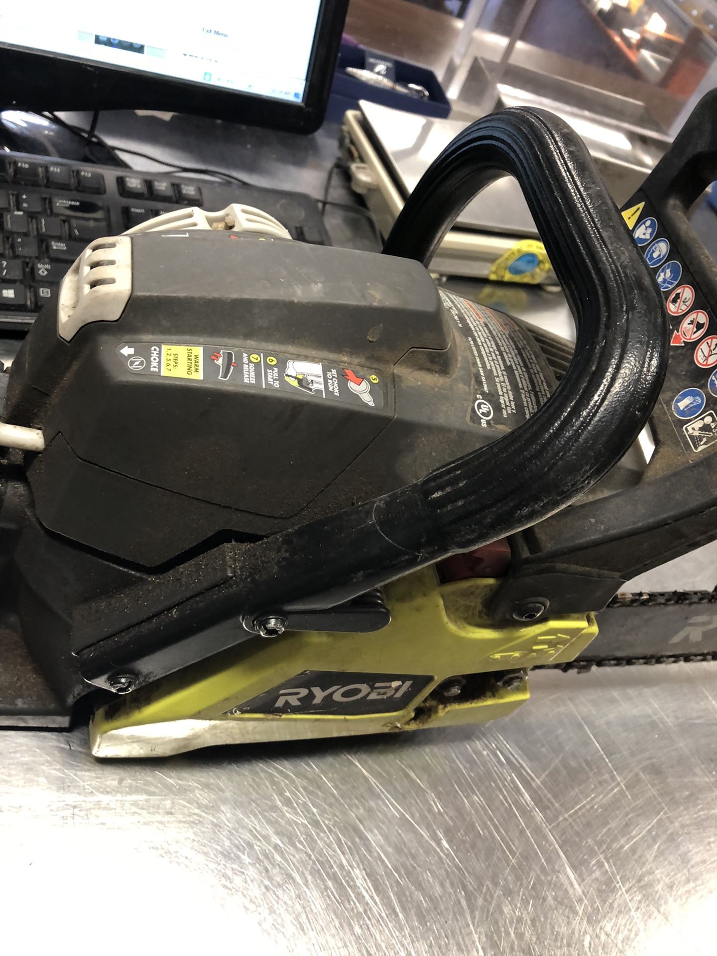 Ryobi Chainsaw RY3714 for Sale in Los Angeles, CA OfferUp