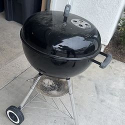 Weber 18” Charcoal Kettle Grill - Good Condition